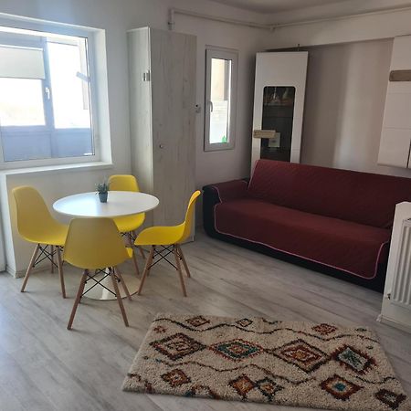 Luxury Mall Q4 Apartments Bacău Exterior foto